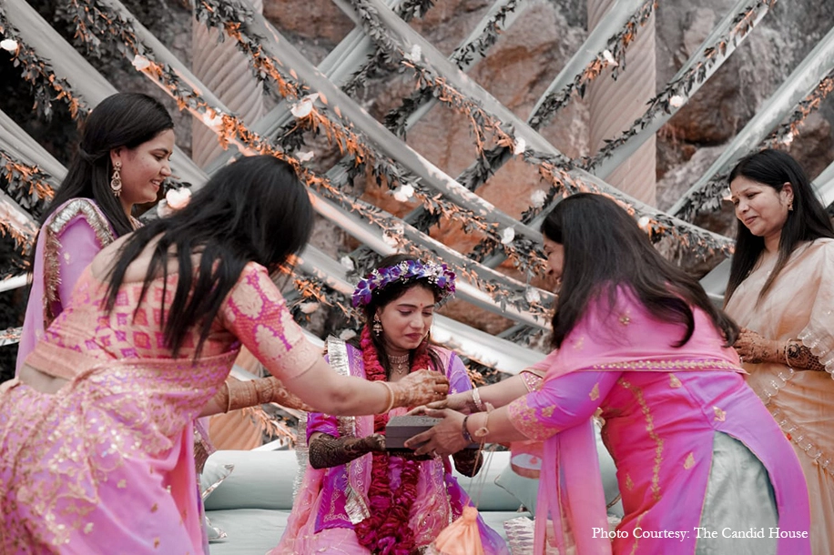 Double Tree Hilton hotel candid wedding photographers